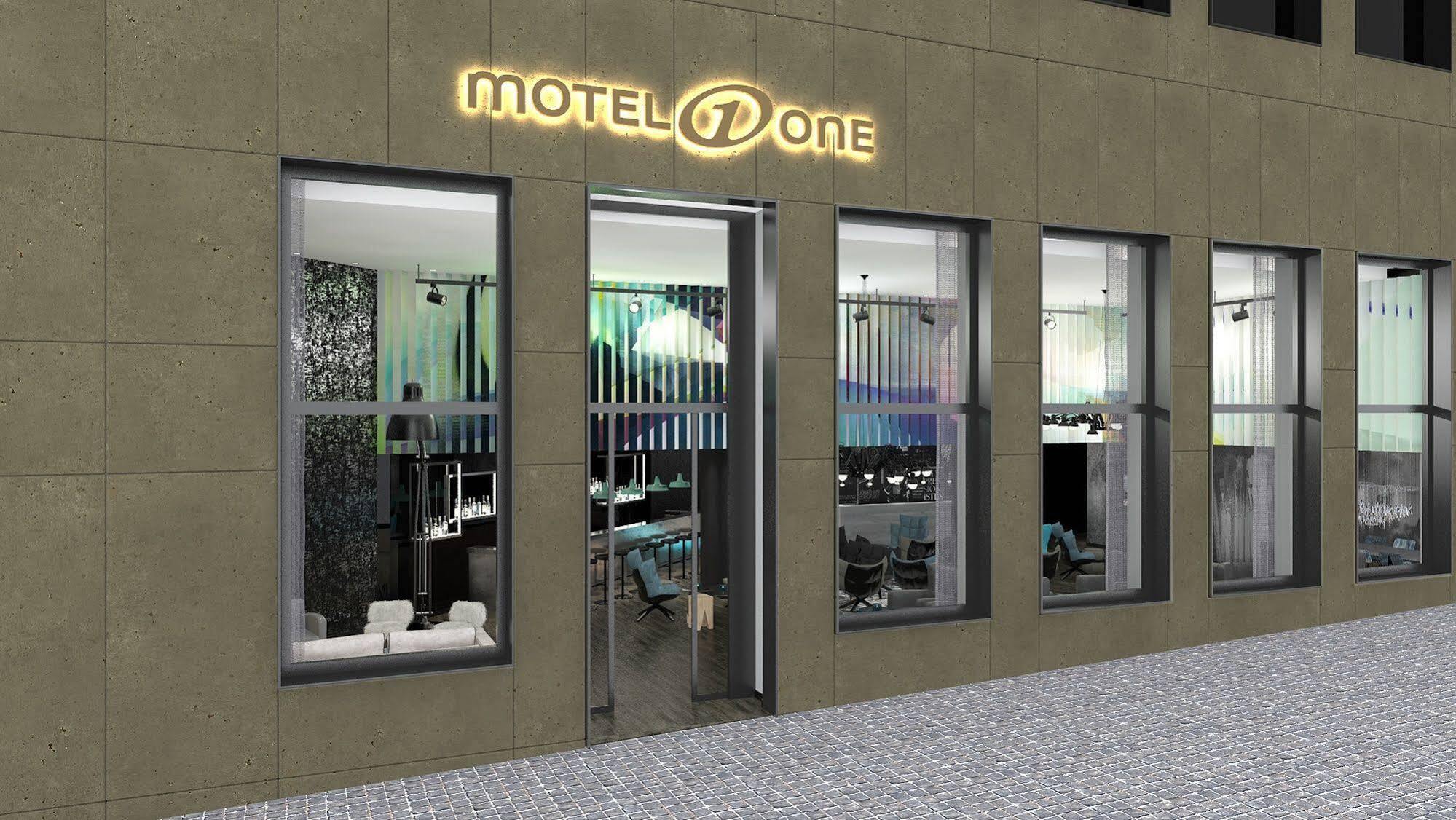 Motel One Basel Luaran gambar