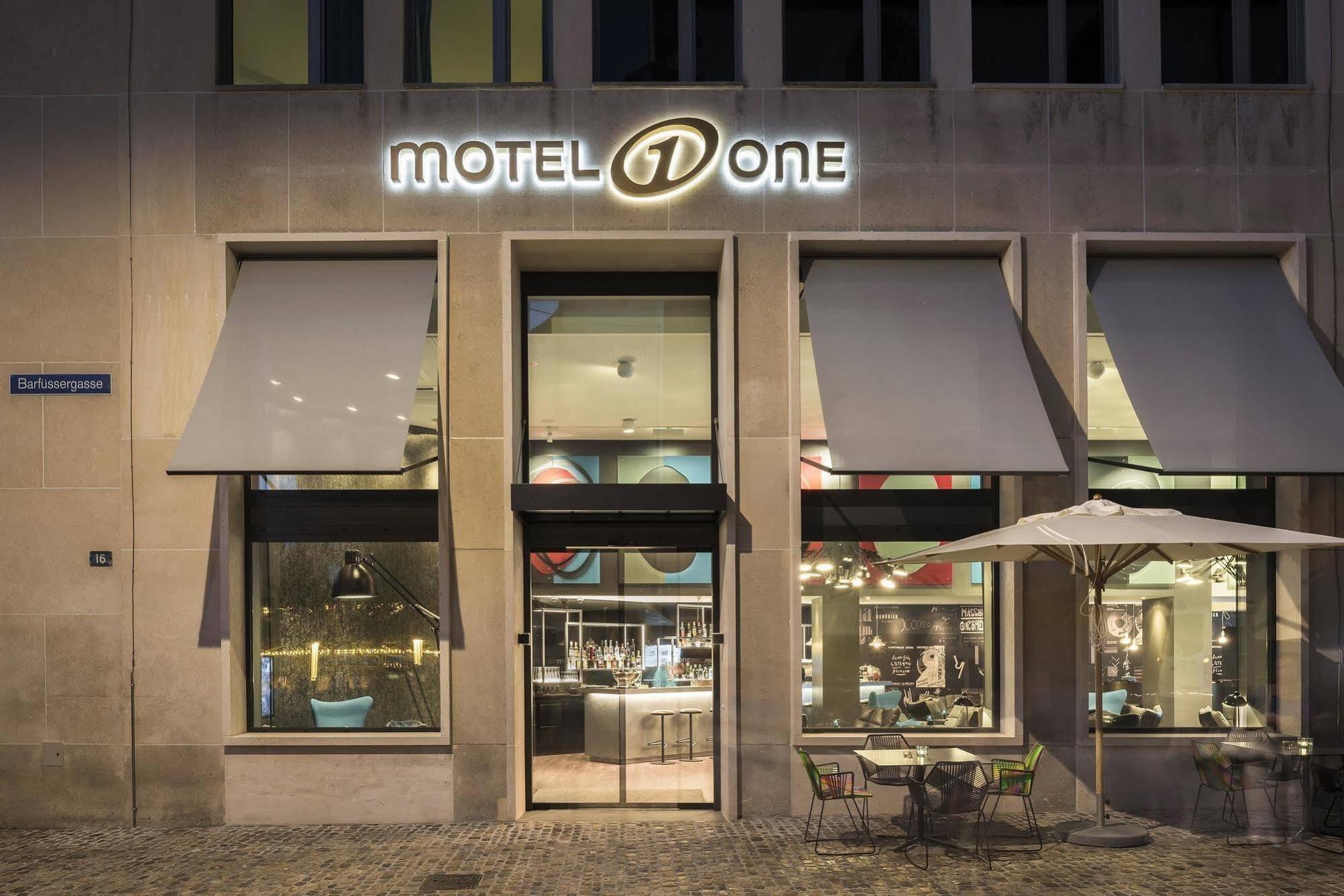 Motel One Basel Luaran gambar
