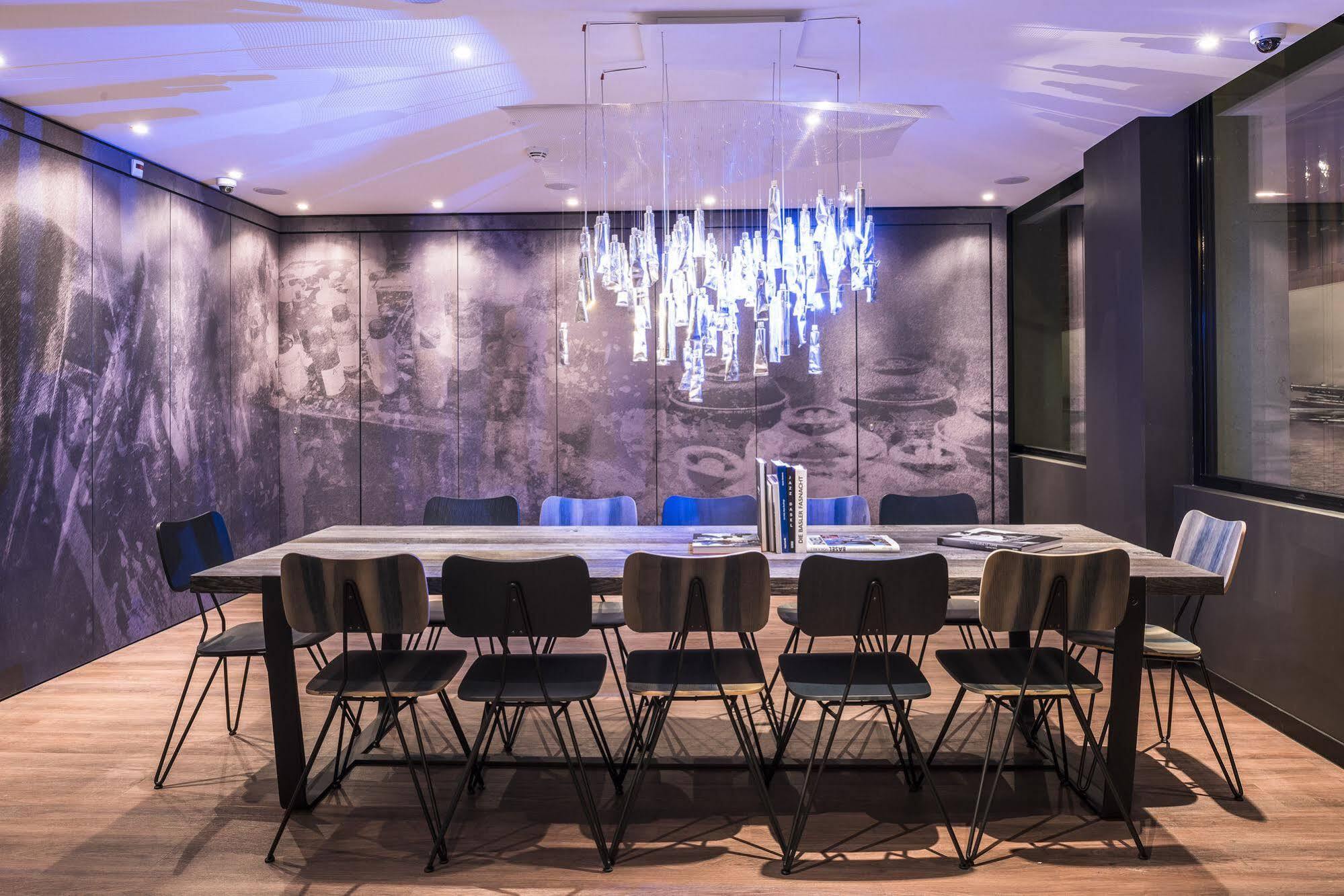 Motel One Basel Luaran gambar