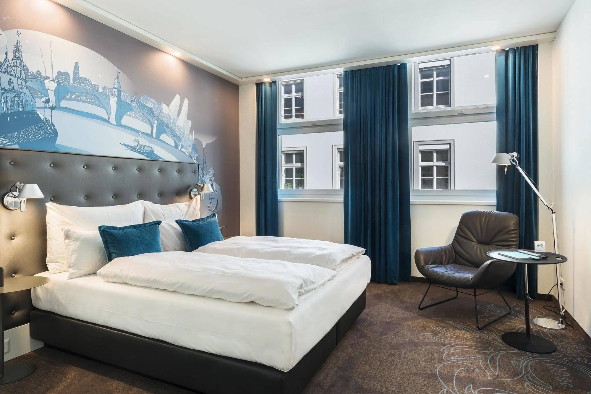 Motel One Basel Luaran gambar