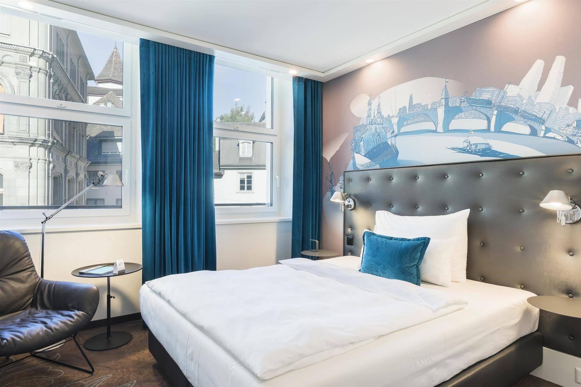 Motel One Basel Luaran gambar