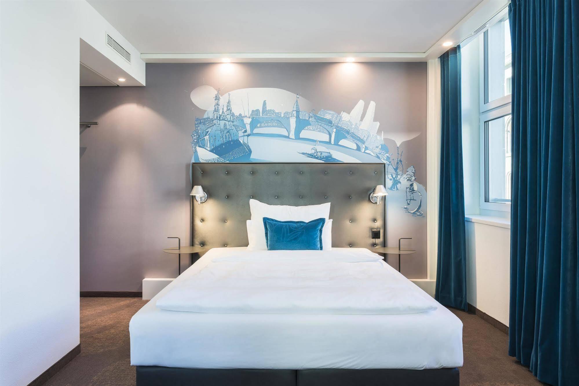 Motel One Basel Luaran gambar